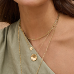 ketting met bedeltjes