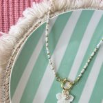 ketting met bedeltjes