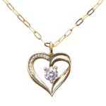ketting met gouden hartje