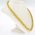 mannen gouden ketting