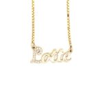 naam met ketting